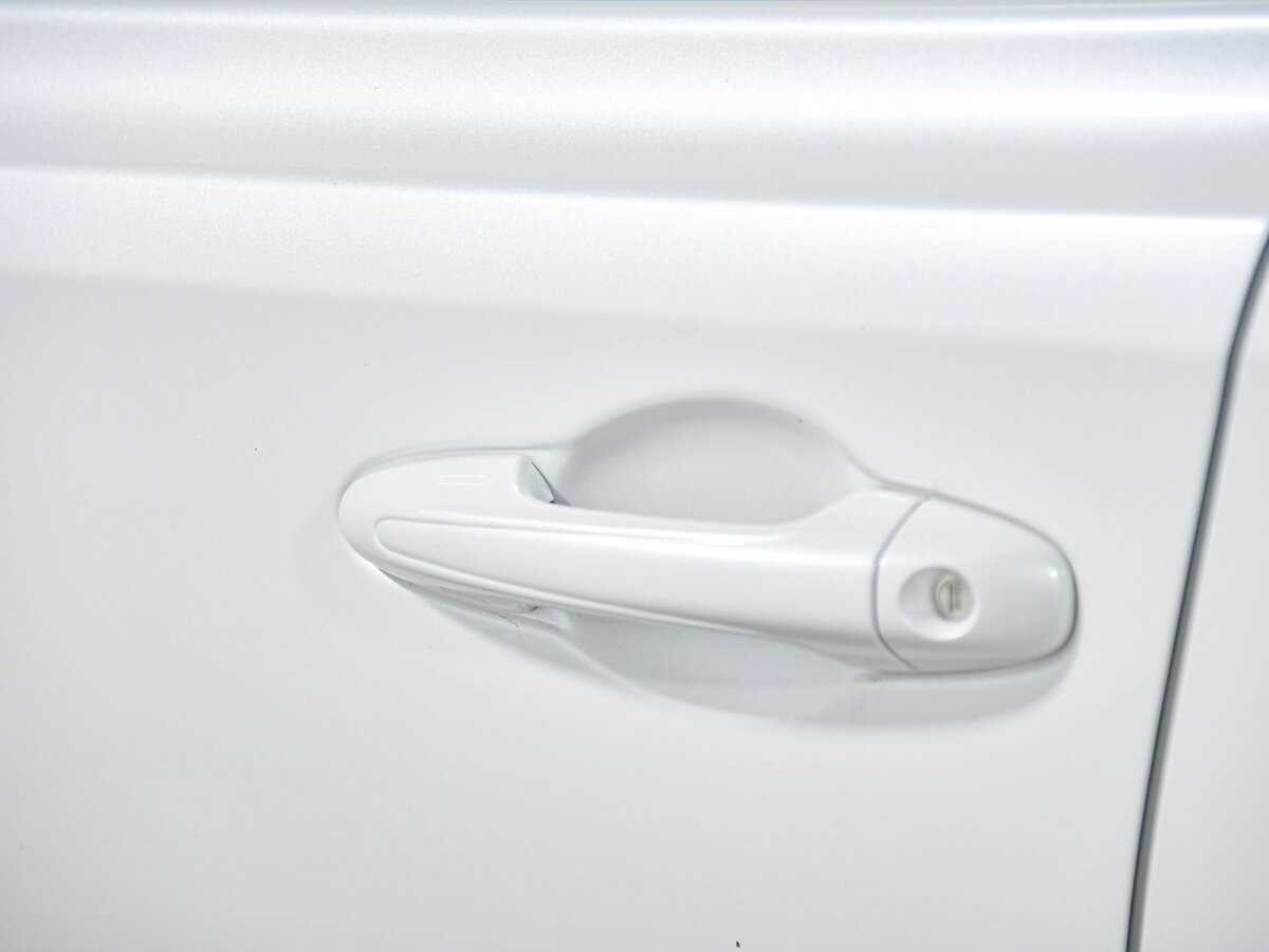 Toyota RAV4 с пробегом — 2018 год. Фото: #17