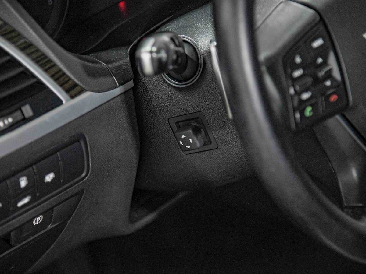 Hyundai Genesis с пробегом — 2014 год. Фото: #7