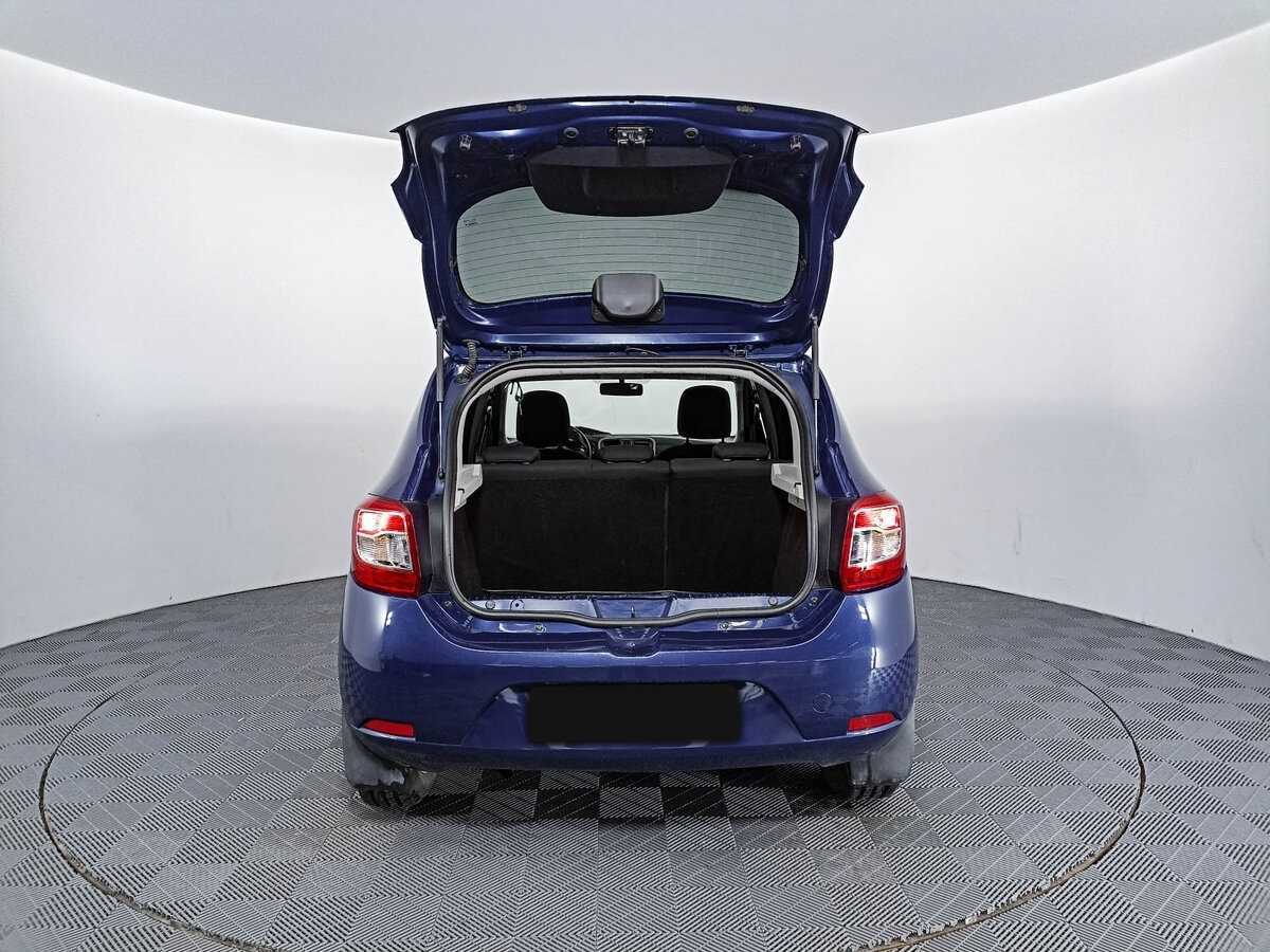 Renault Sandero с пробегом — 2018 год. Фото: #8