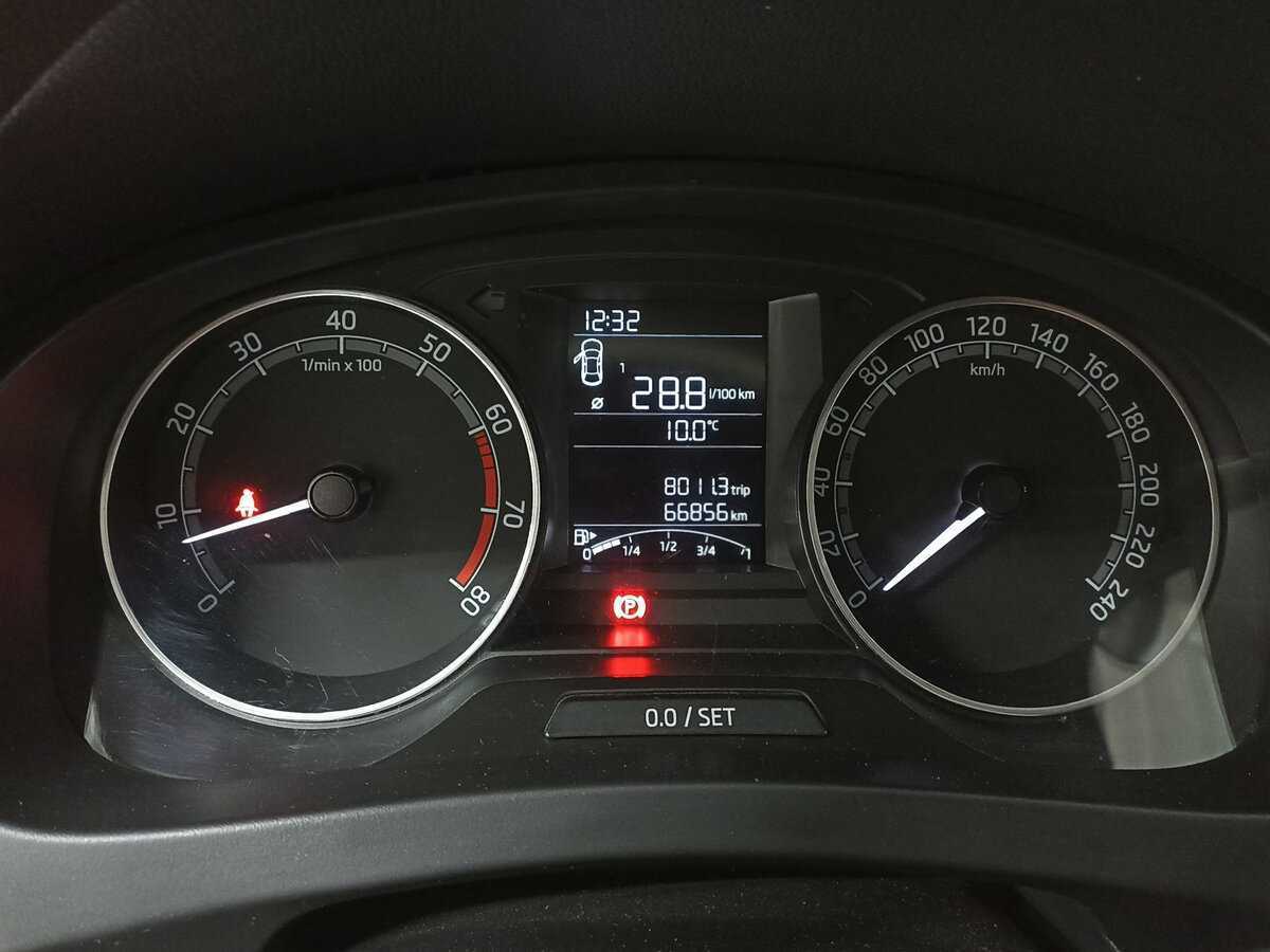 Skoda Rapid с пробегом — 2018 год. Фото: #10