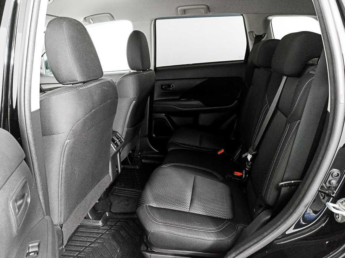 Mitsubishi Outlander с пробегом — 2021 год. Фото: #8