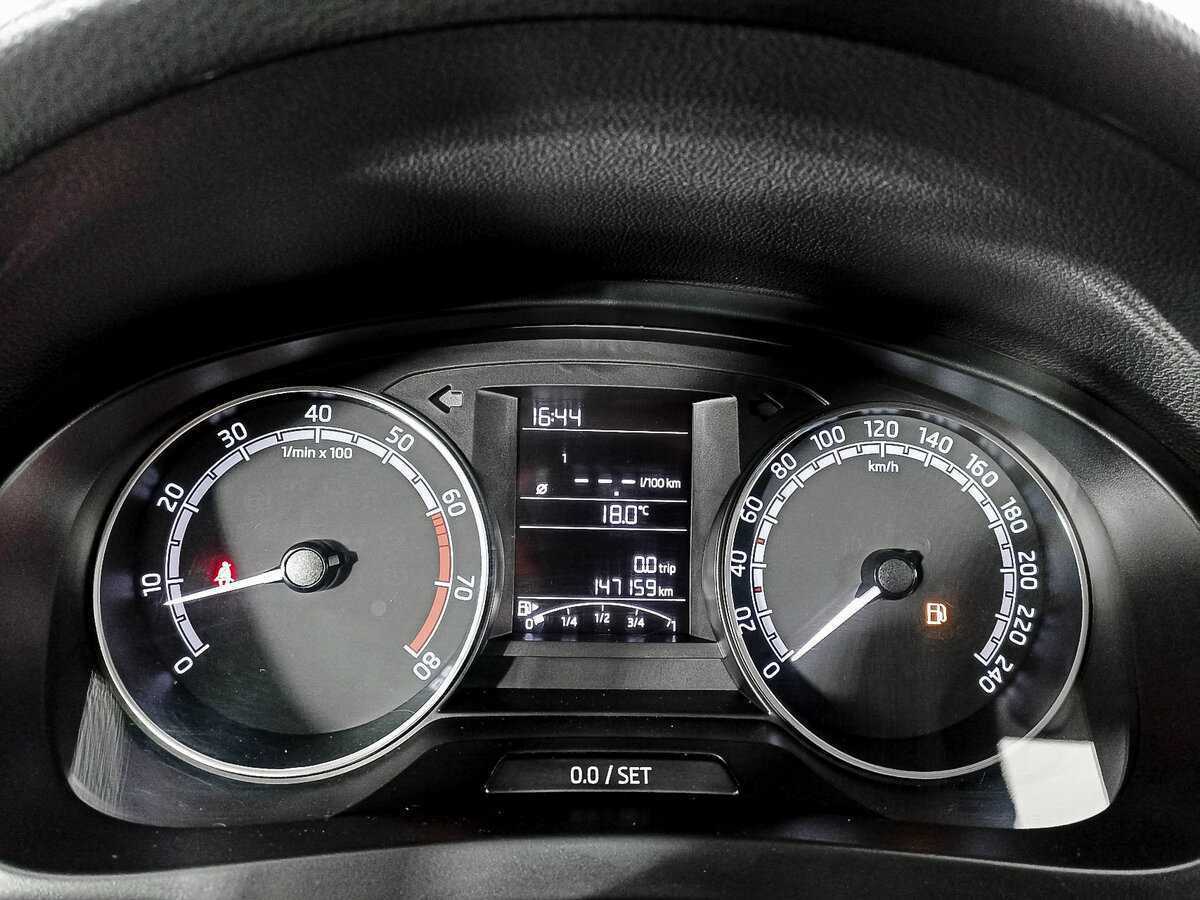 Skoda Rapid с пробегом — 2019 год. Фото: #12