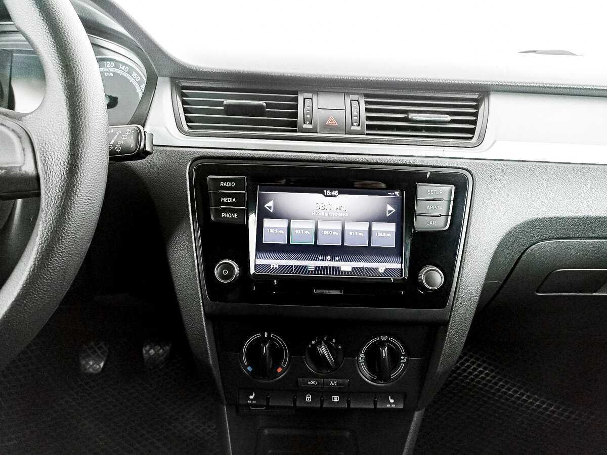 Skoda Rapid с пробегом — 2019 год. Фото: #14