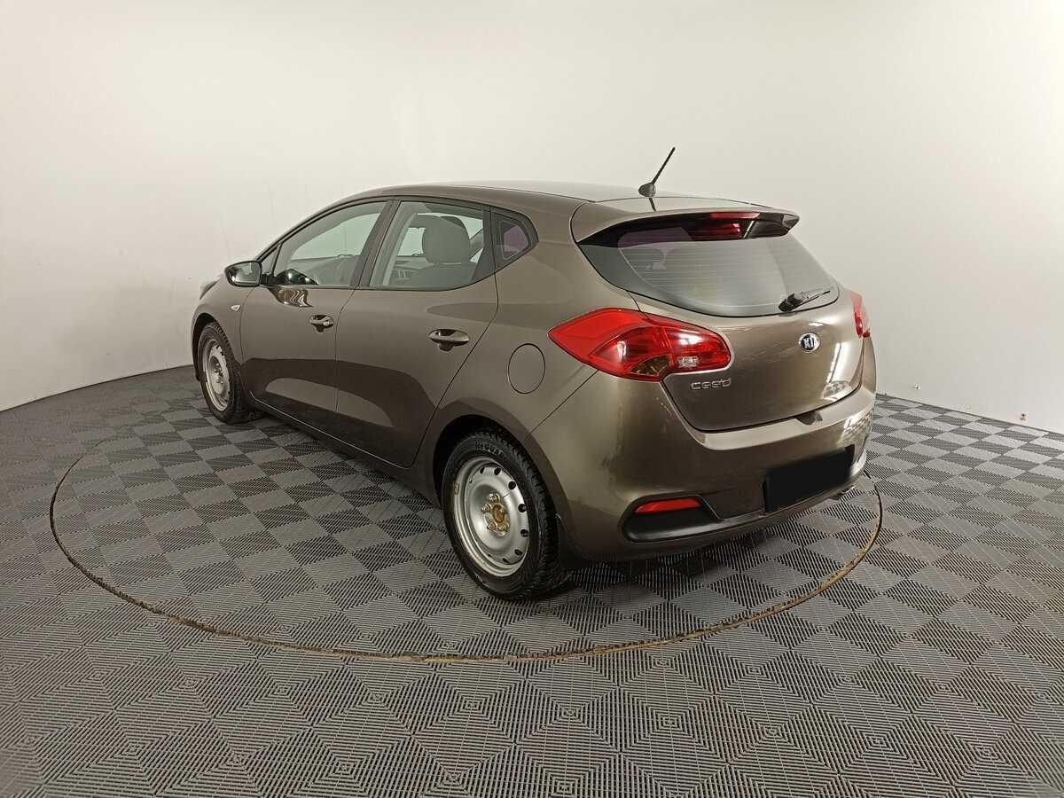 Kia Ceed с пробегом — 2012 год. Фото: #6