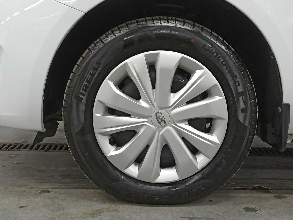 Lada (ВАЗ) Vesta с пробегом — 2024 год. Фото: #17