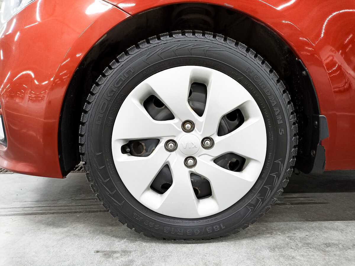 Kia Rio с пробегом — 2015 год. Фото: #17