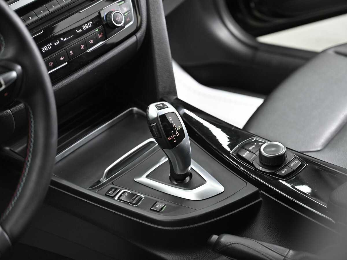 BMW 3 серии с пробегом — 2017 год. Фото: #12