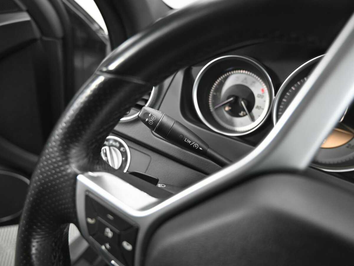 Mercedes-Benz C-Класс с пробегом — 2012 год. Фото: #9