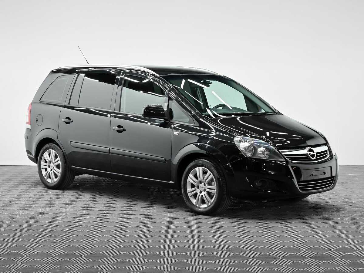 Opel Zafira с пробегом — 2012 год. Фото: #1