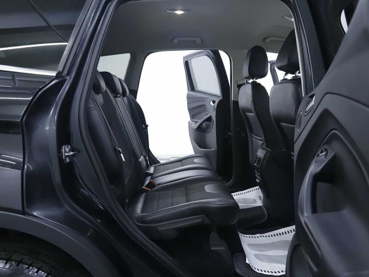 Ford Kuga с пробегом — 2015 год. Фото: #17