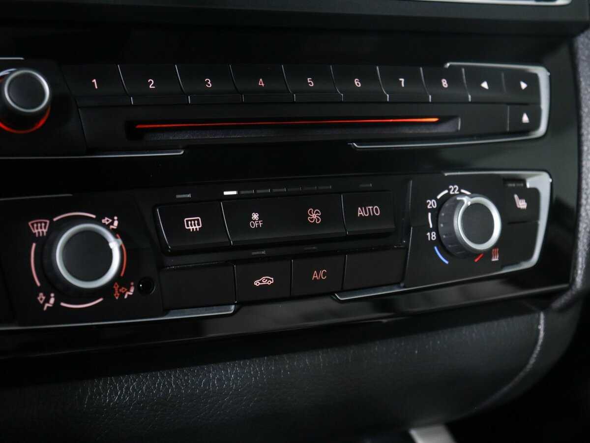 BMW 1 серии с пробегом — 2017 год. Фото: #10