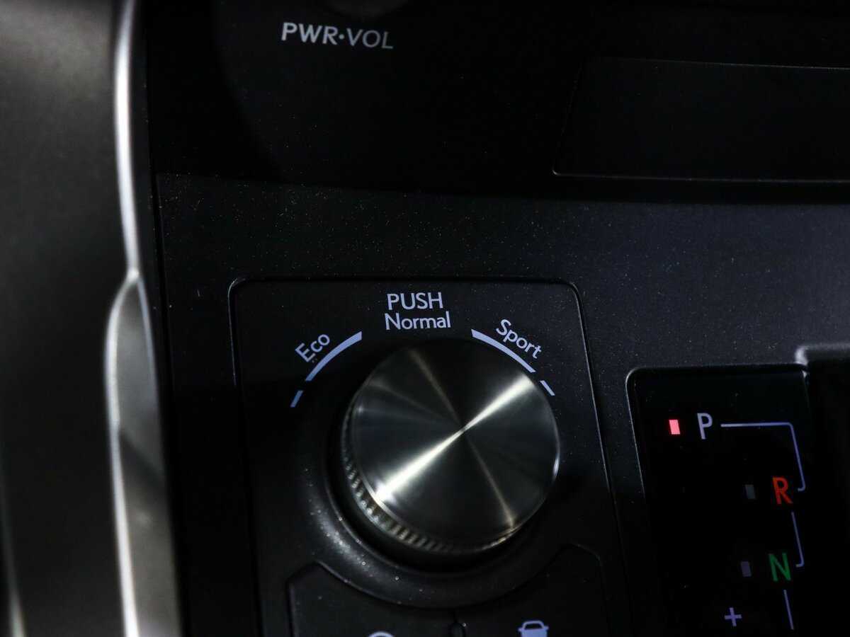 Lexus NX с пробегом — 2018 год. Фото: #21