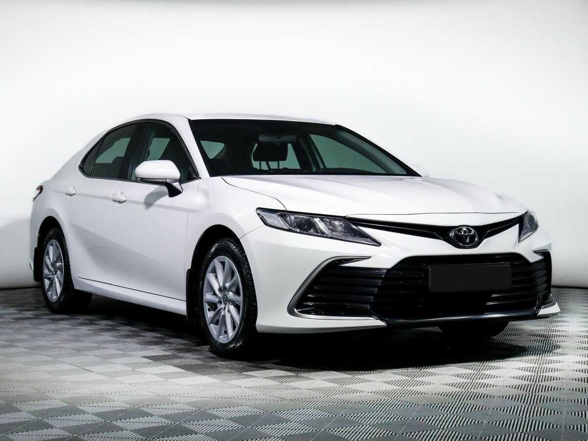 Toyota Camry с пробегом — 2021 год. Фото: #2