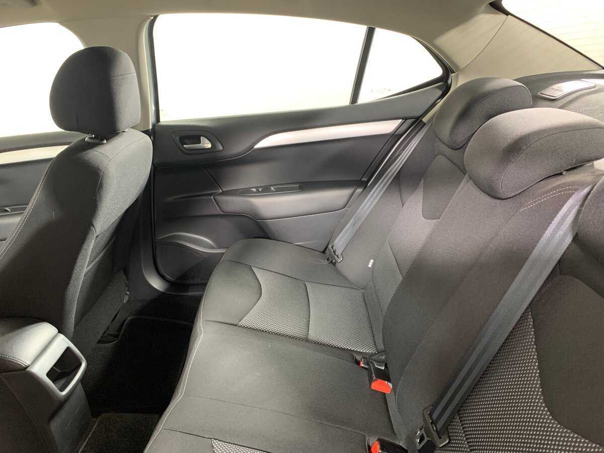 Citroen C4 с пробегом — 2015 год. Фото: #18