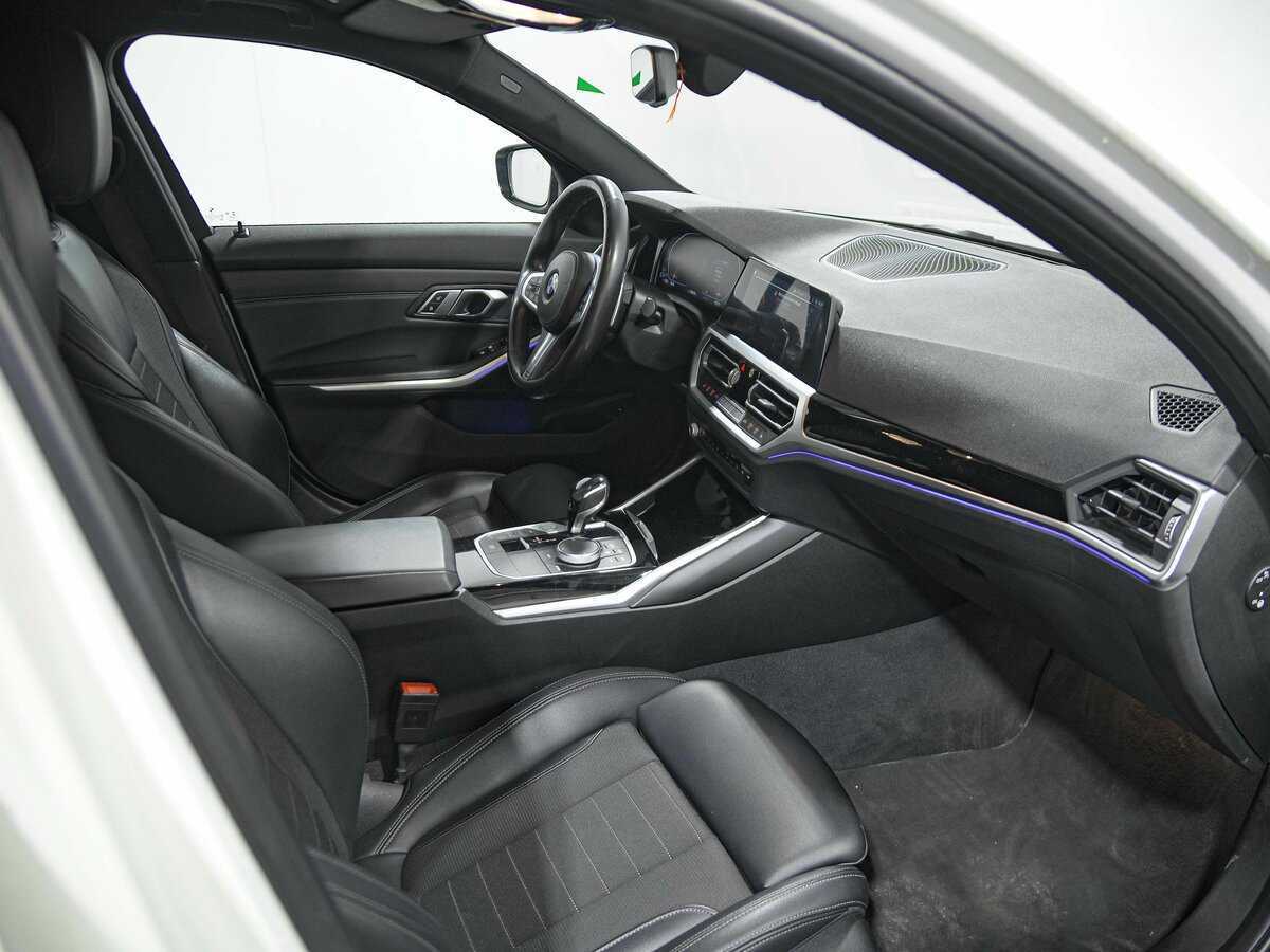 BMW 3 серии с пробегом — 2019 год. Фото: #17