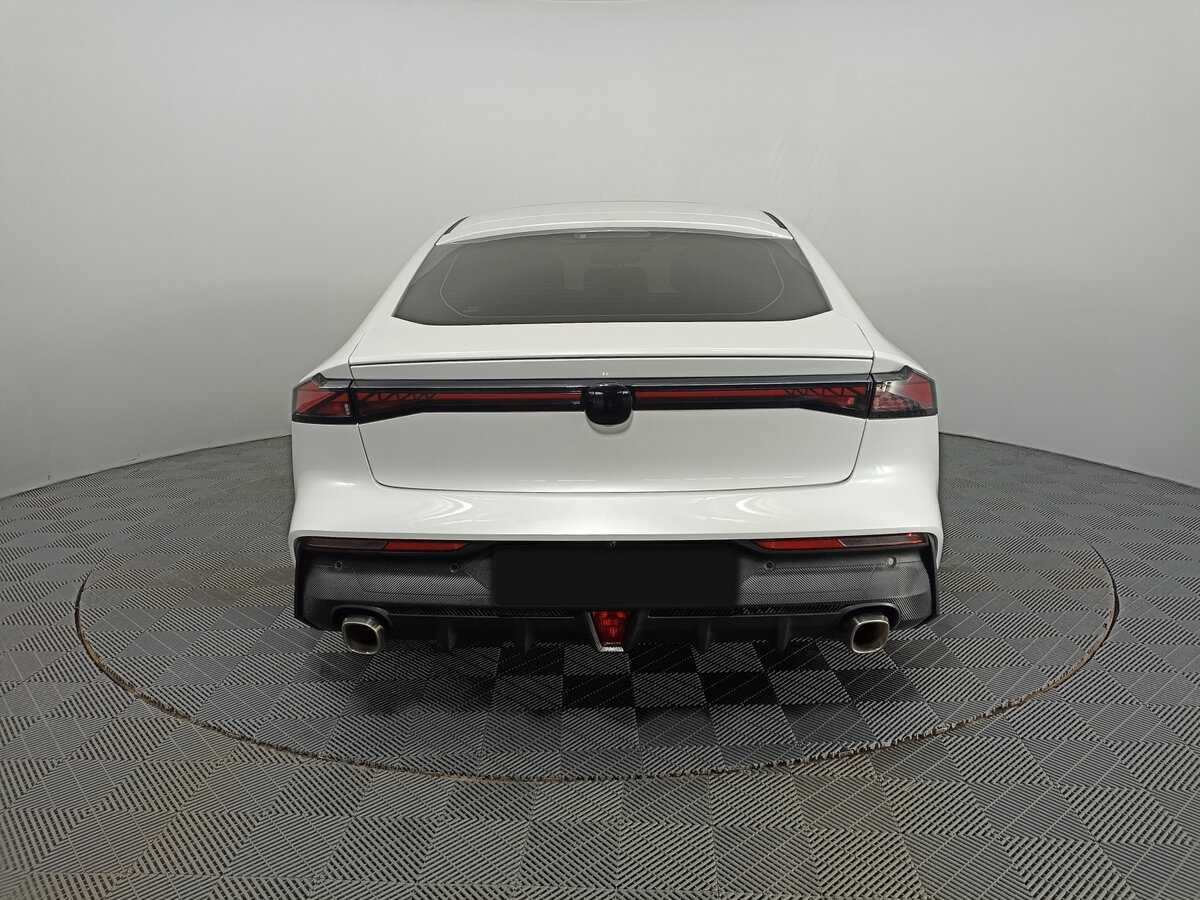 Changan UNI-V с пробегом — 2023 год. Фото: #5