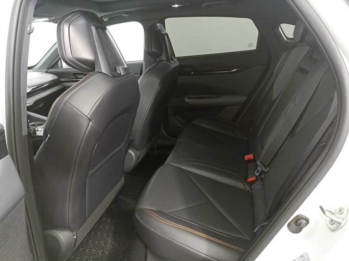 Changan UNI-V с пробегом — 2023 год. Фото: #10