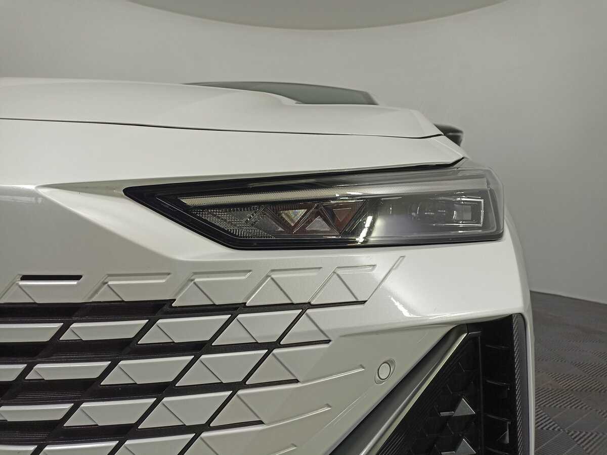 Changan UNI-V с пробегом — 2023 год. Фото: #15