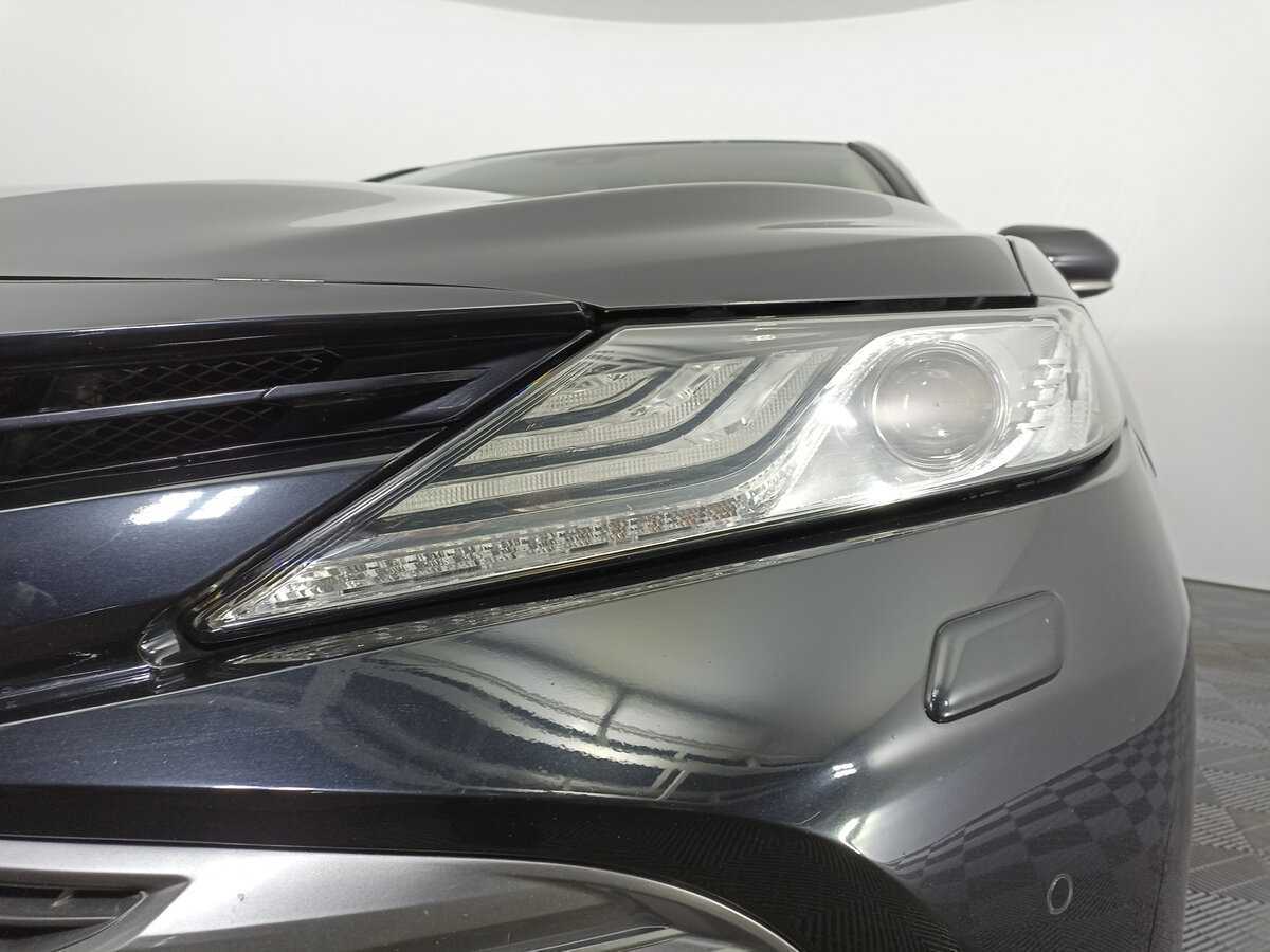 Toyota Camry с пробегом — 2020 год. Фото: #16