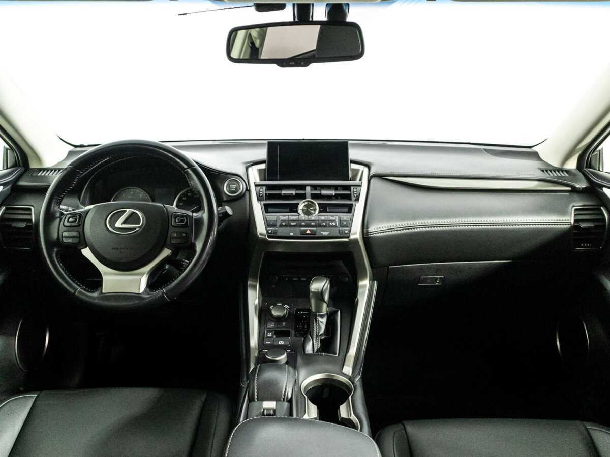 Lexus NX с пробегом — 2015 год. Фото: #12