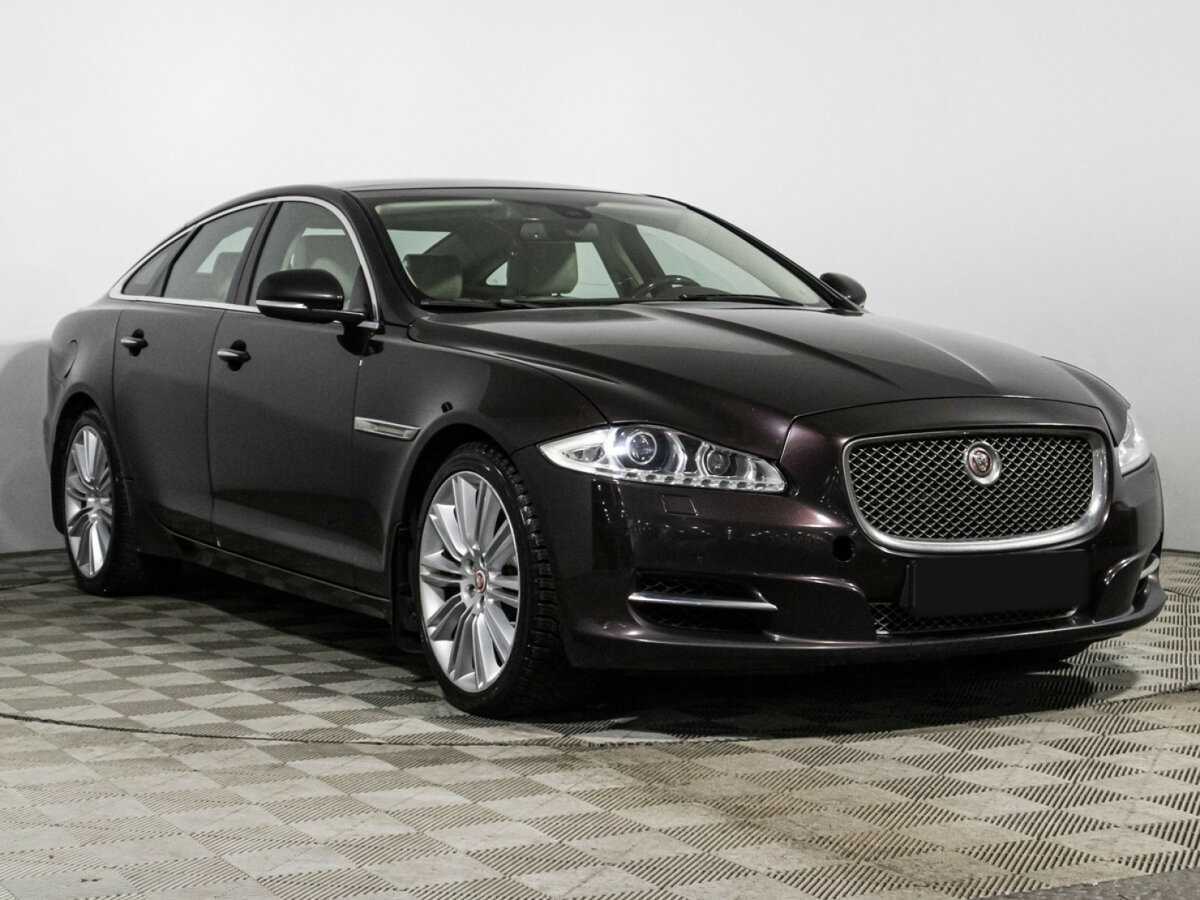 Jaguar XJ с пробегом — 2015 год. Фото: #2