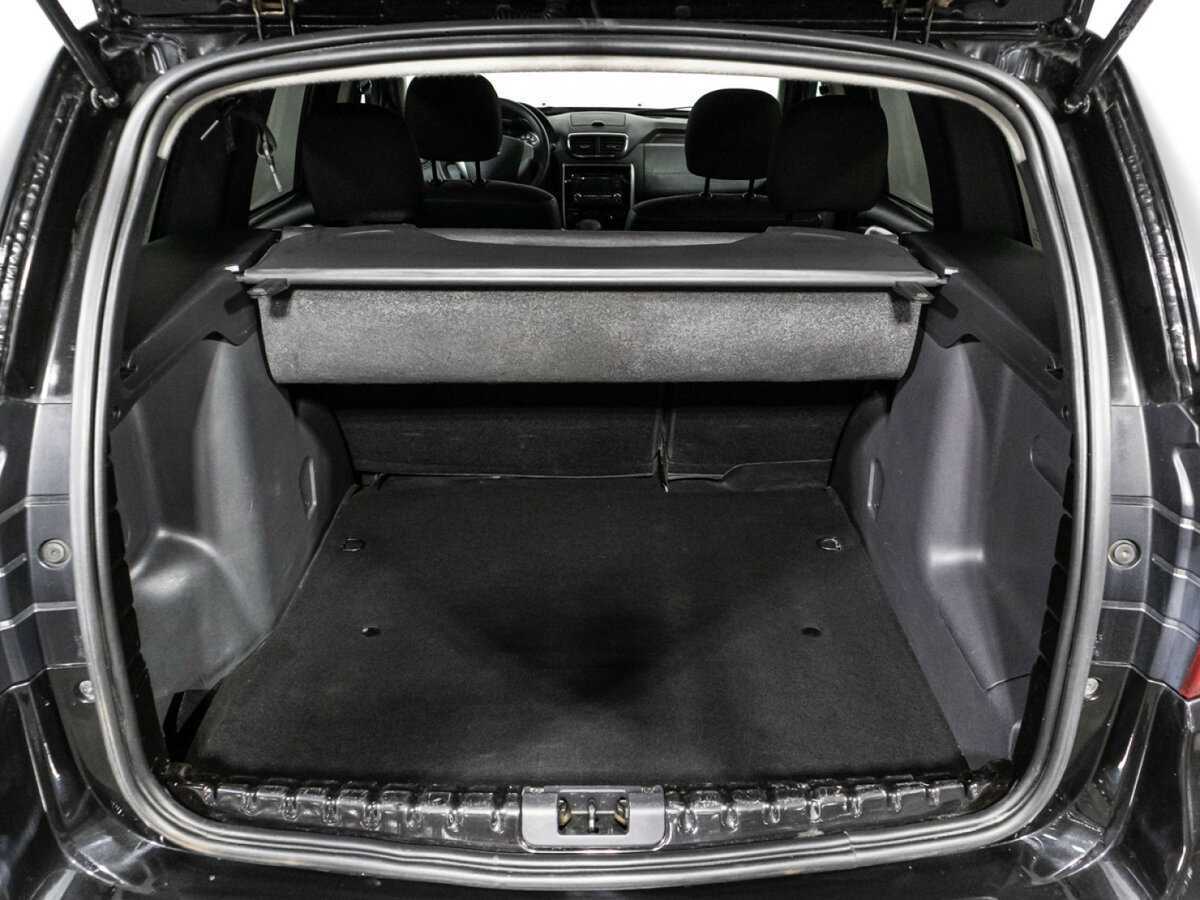 Nissan Terrano с пробегом — 2014 год. Фото: #14