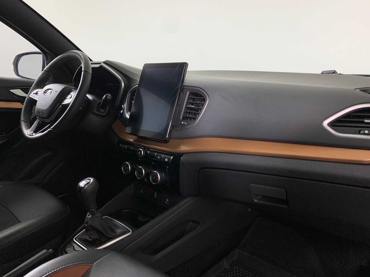 Lada (ВАЗ) Vesta с пробегом — 2023 год. Фото: #13