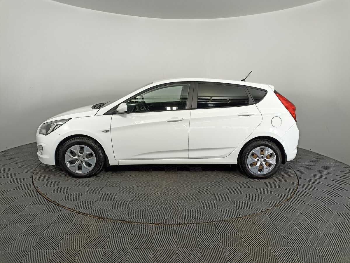 Hyundai Solaris с пробегом — 2016 год. Фото: #5