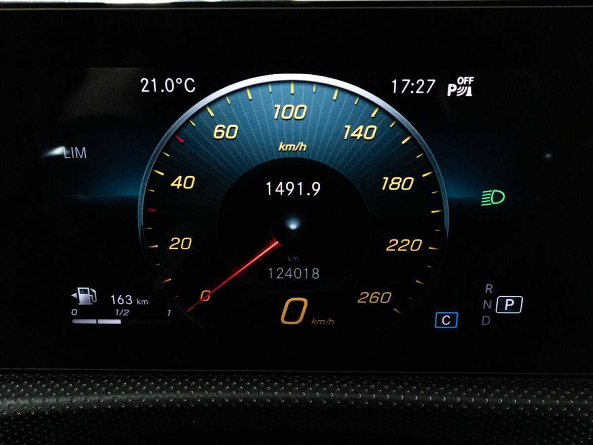 Mercedes-Benz CLA с пробегом — 2020 год. Фото: #11