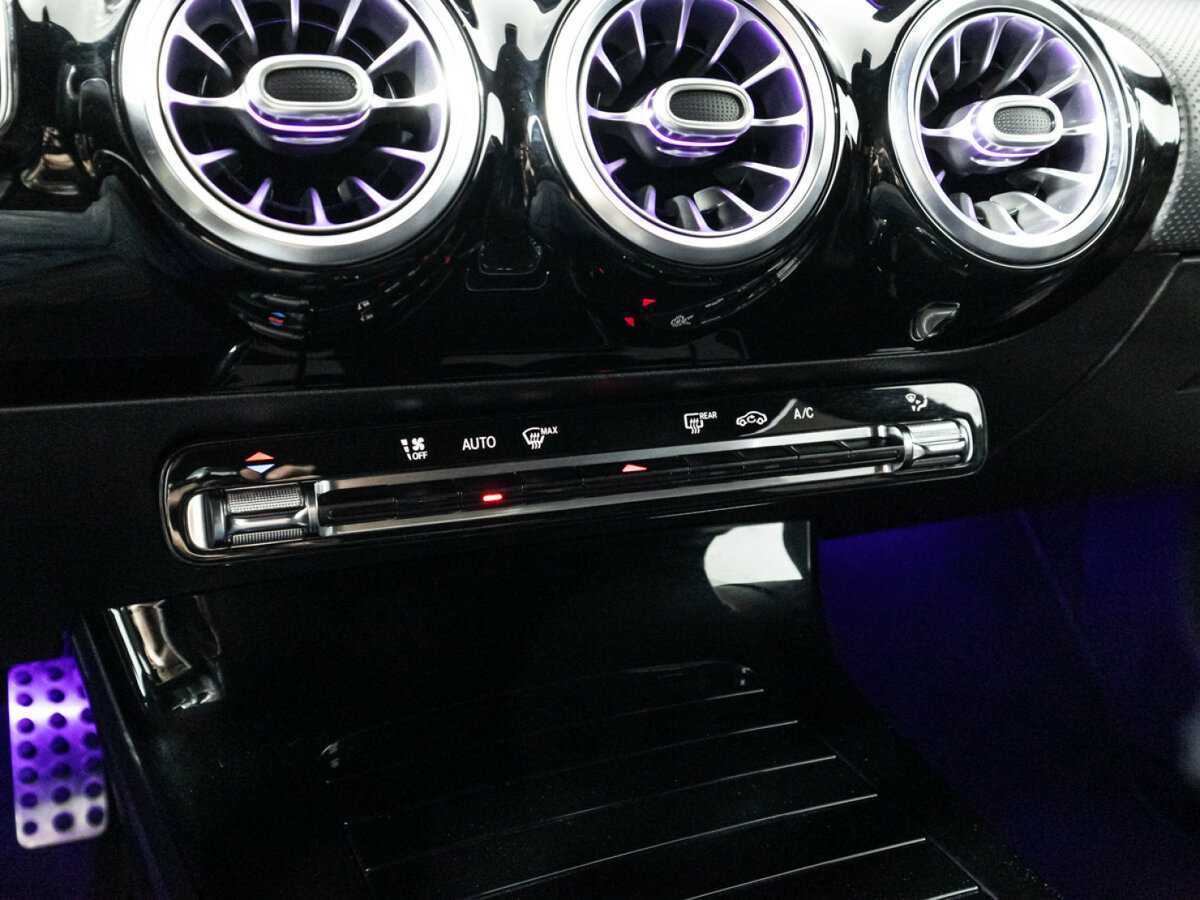 Mercedes-Benz CLA с пробегом — 2020 год. Фото: #18