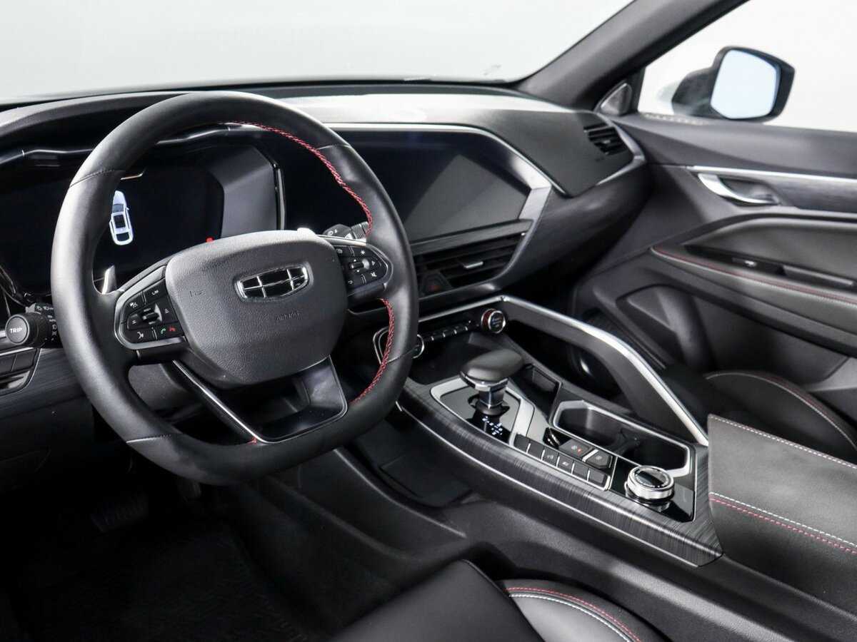 Geely Tugella с пробегом — 2023 год. Фото: #13