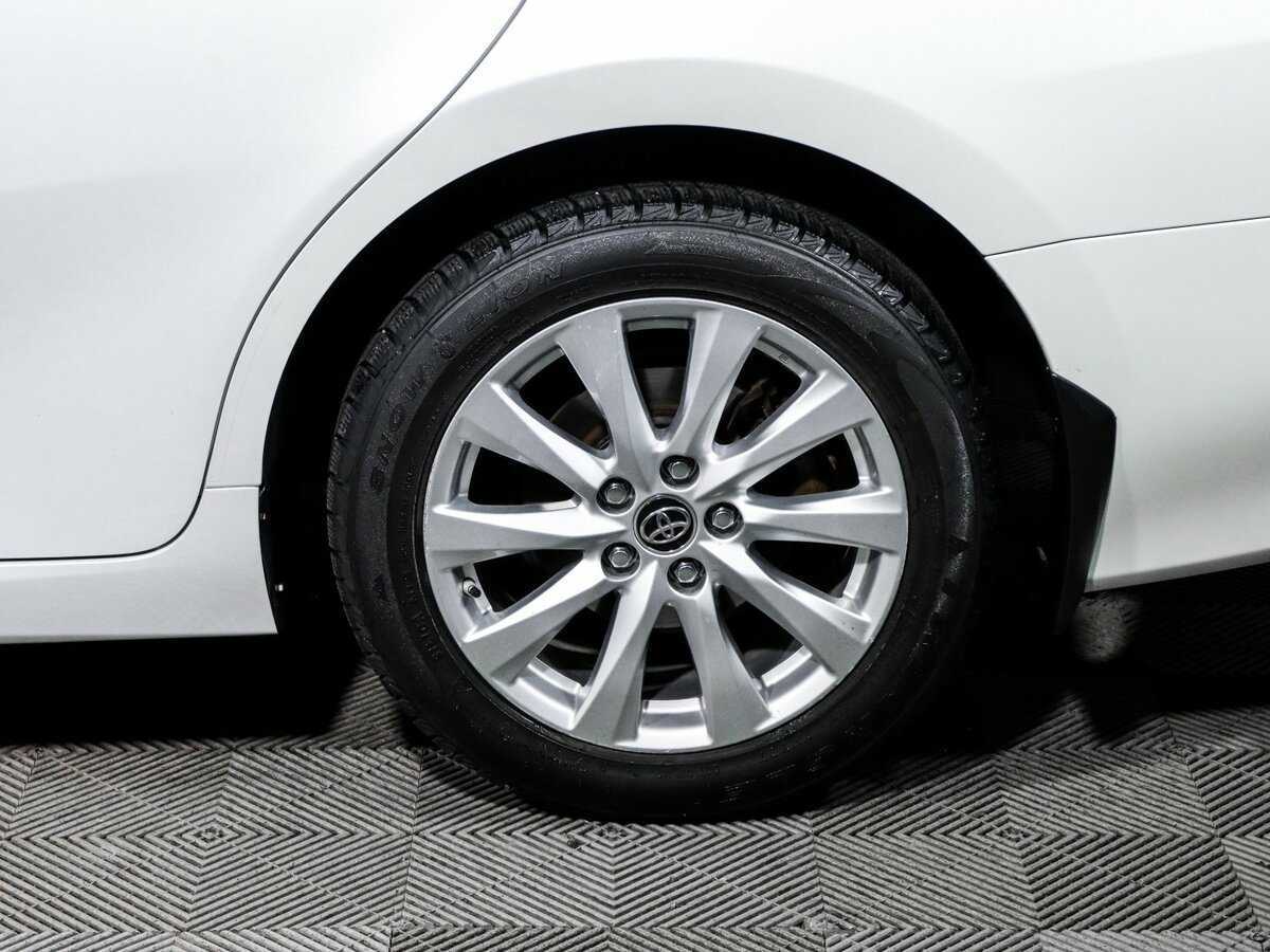 Toyota Camry с пробегом — 2019 год. Фото: #14