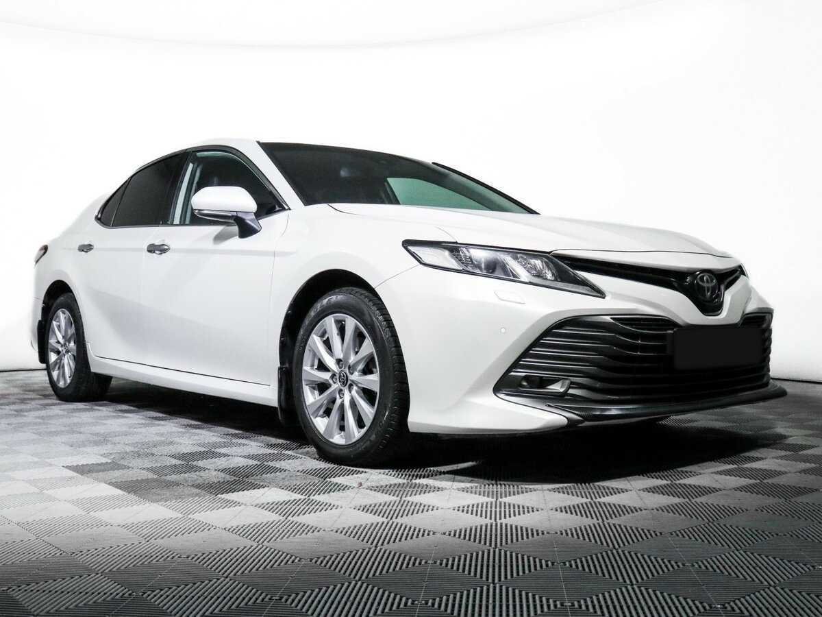 Toyota Camry с пробегом — 2019 год. Фото: #17