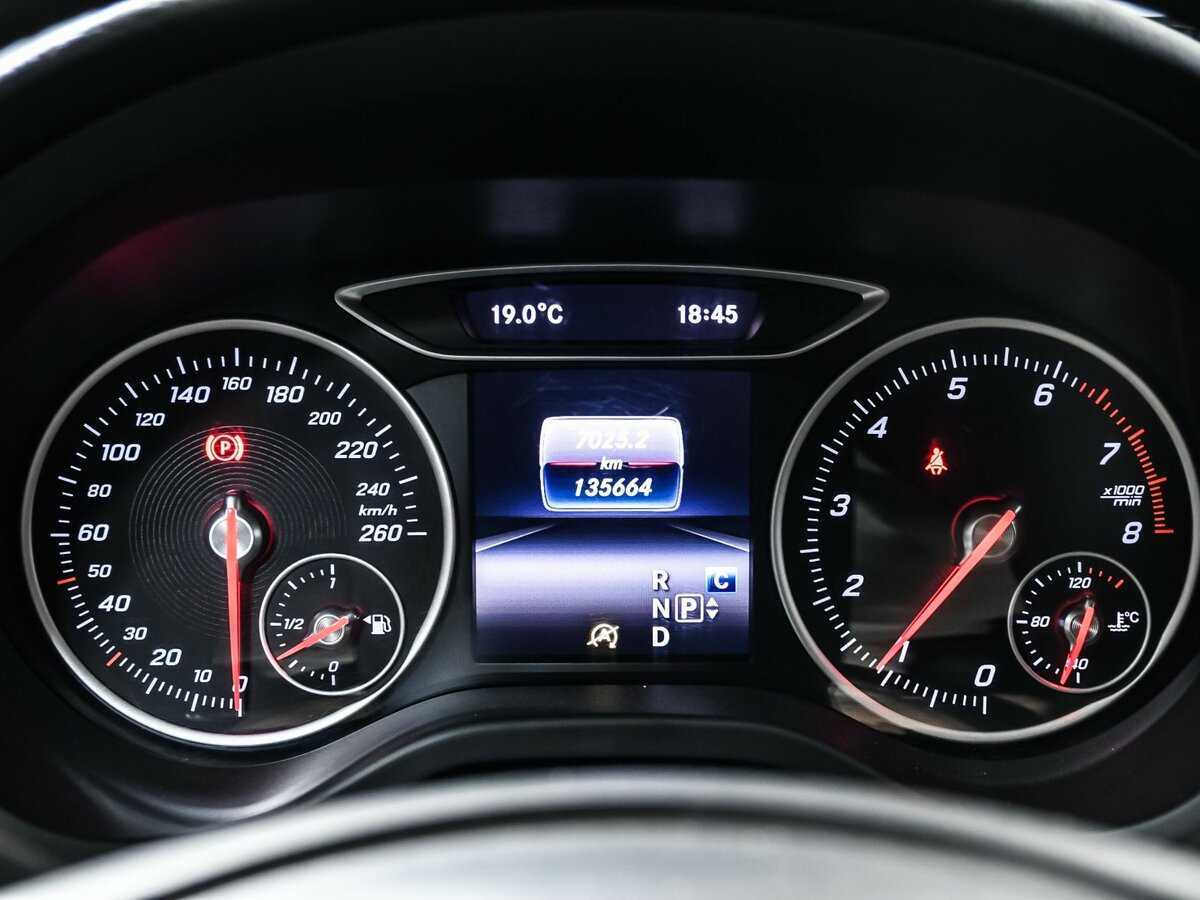 Mercedes-Benz A-Класс с пробегом — 2017 год. Фото: #9