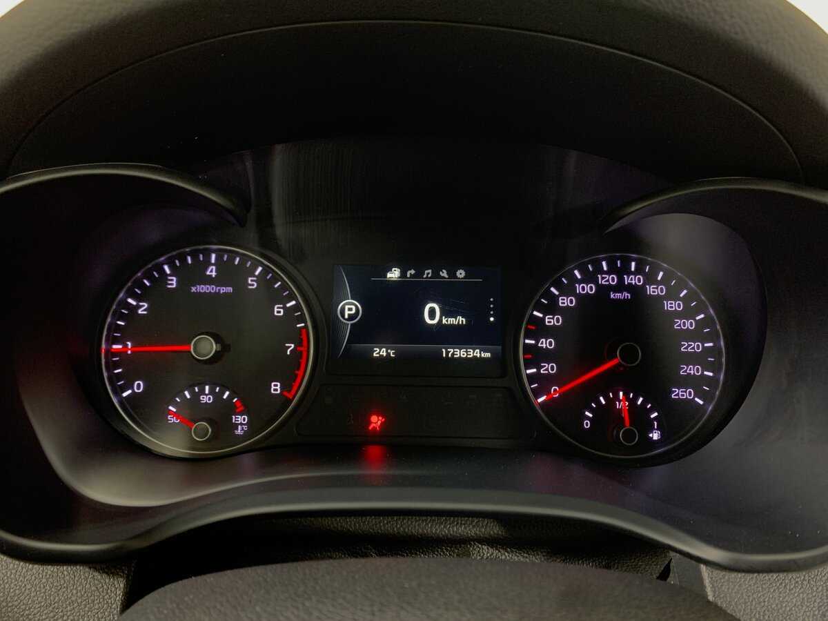 Kia Optima с пробегом — 2016 год. Фото: #12