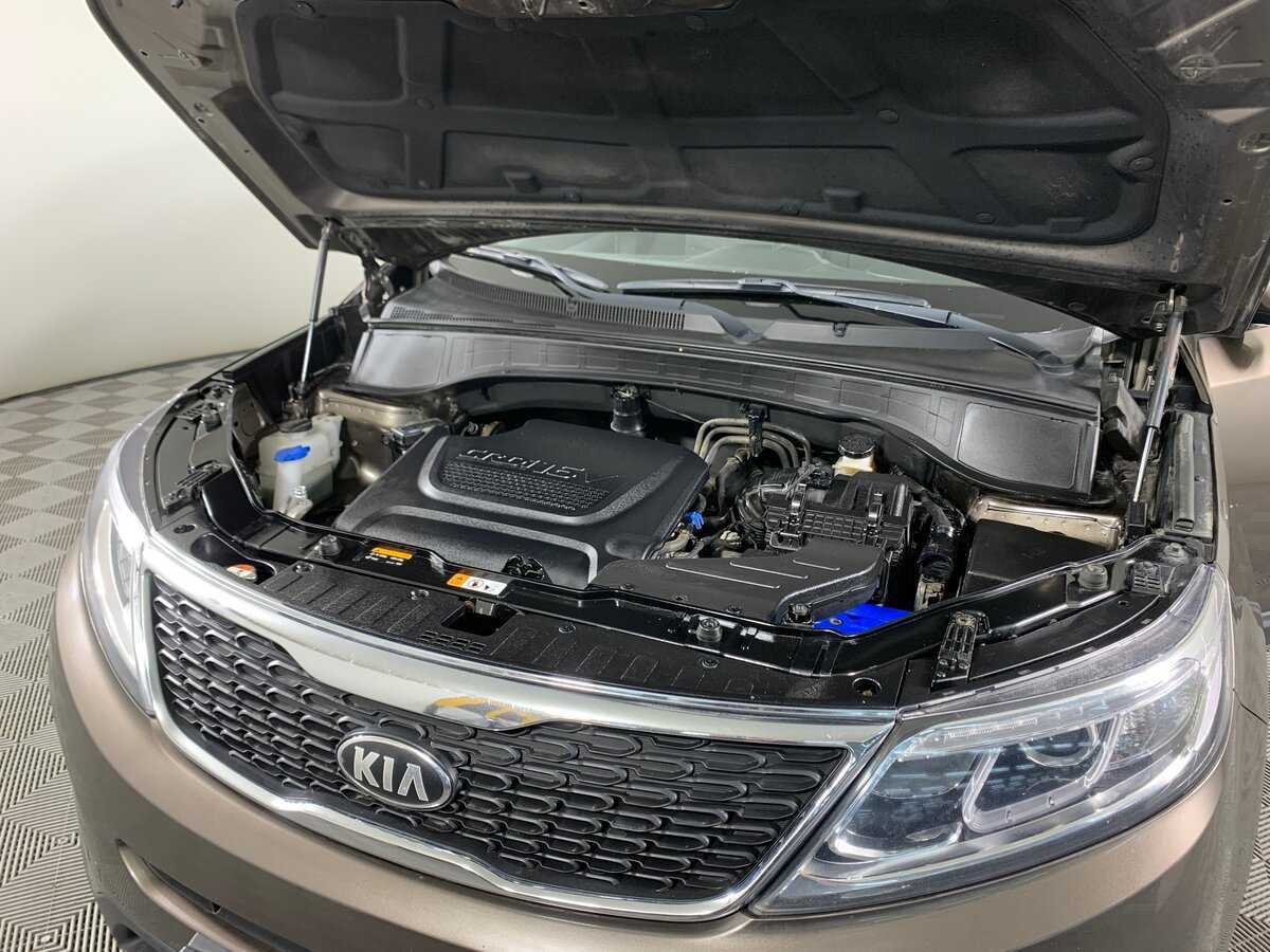 Kia Sorento с пробегом — 2014 год. Фото: #10