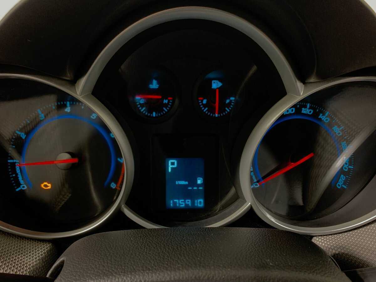 Chevrolet Cruze с пробегом — 2013 год. Фото: #14