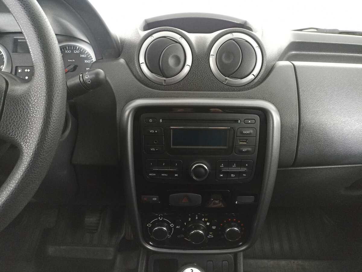 Renault Duster с пробегом — 2013 год. Фото: #14