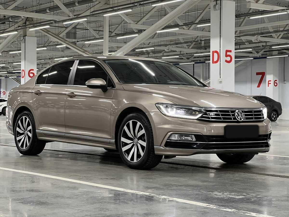 Volkswagen Passat с пробегом — 2016 год. Фото: #2