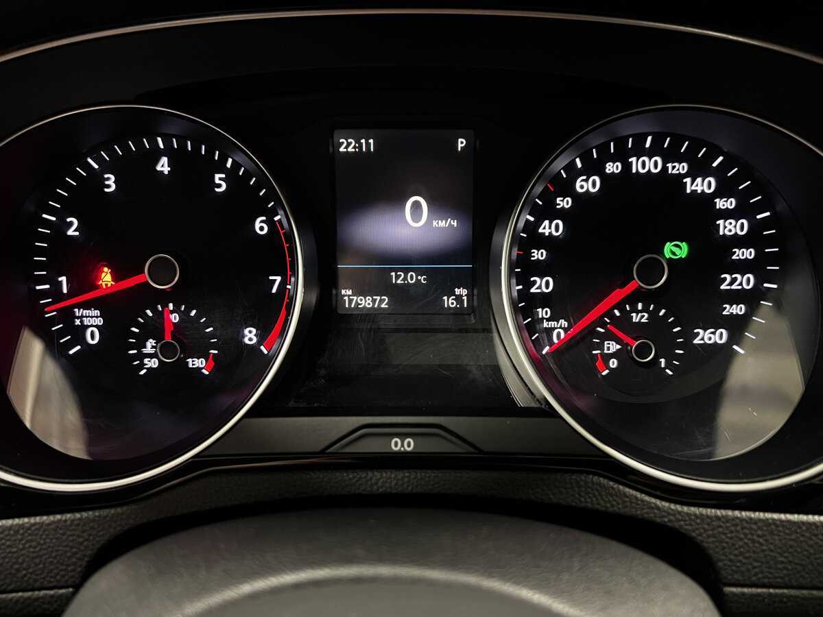 Volkswagen Passat с пробегом — 2016 год. Фото: #12