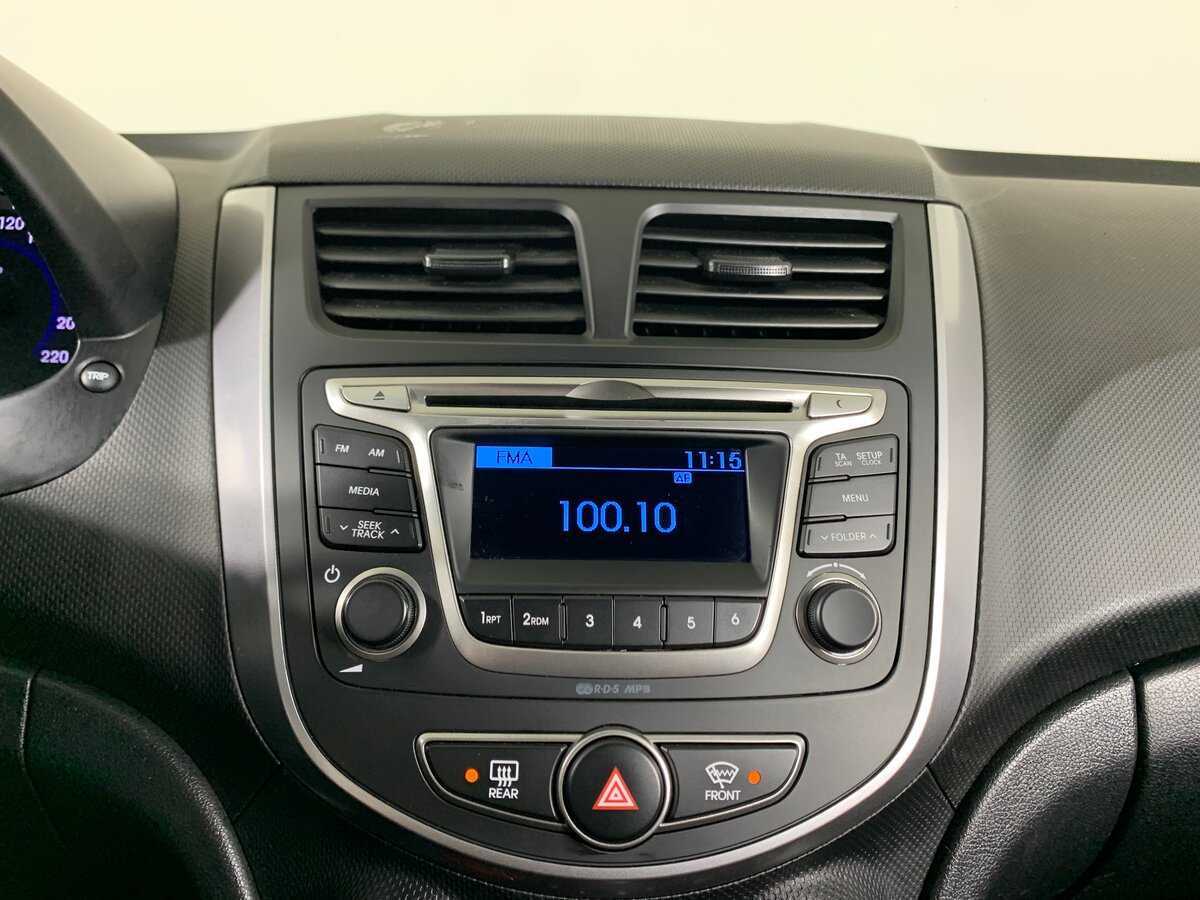 Hyundai Solaris с пробегом — 2016 год. Фото: #15