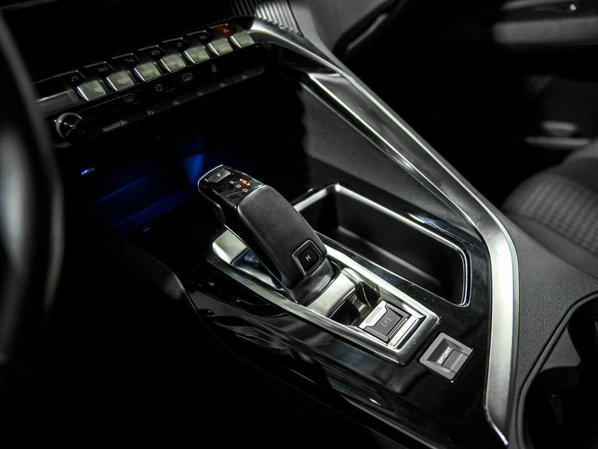 Peugeot 3008 с пробегом — 2020 год. Фото: #9