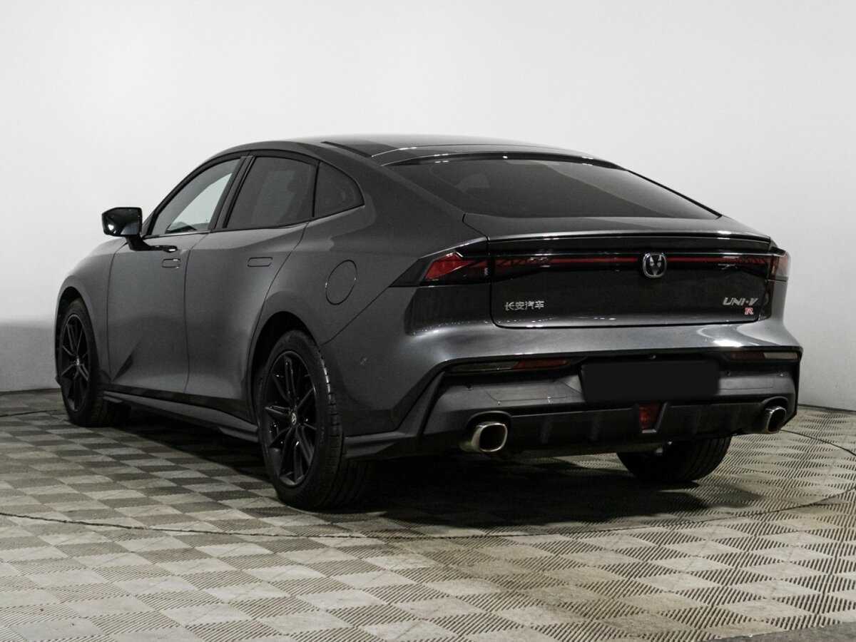 Changan UNI-V с пробегом — 2023 год. Фото: #6