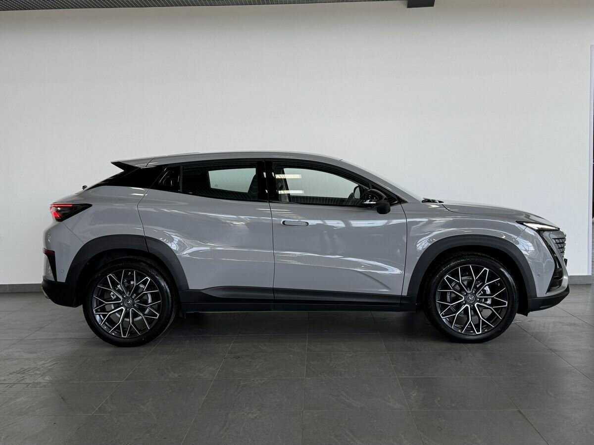 Changan UNI-T с пробегом — 2023 год. Фото: #1