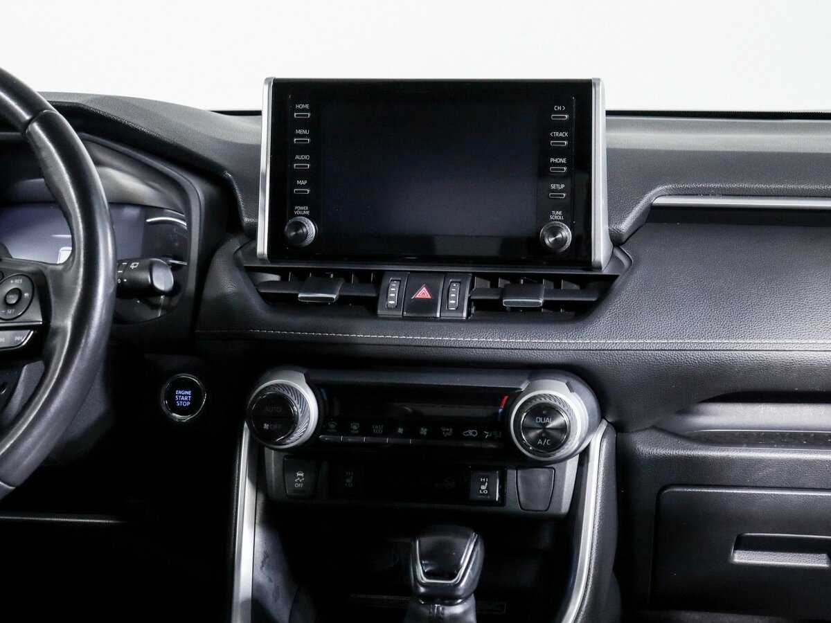 Toyota RAV4 с пробегом — 2021 год. Фото: #9