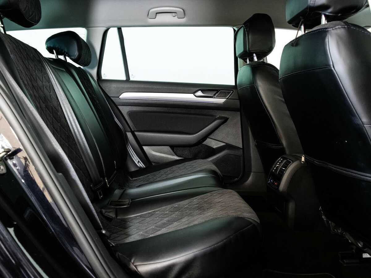 Volkswagen Passat с пробегом — 2020 год. Фото: #18