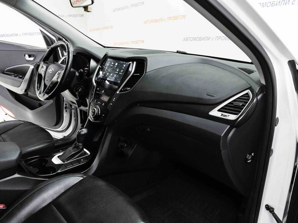 Hyundai Santa Fe с пробегом — 2018 год. Фото: #18
