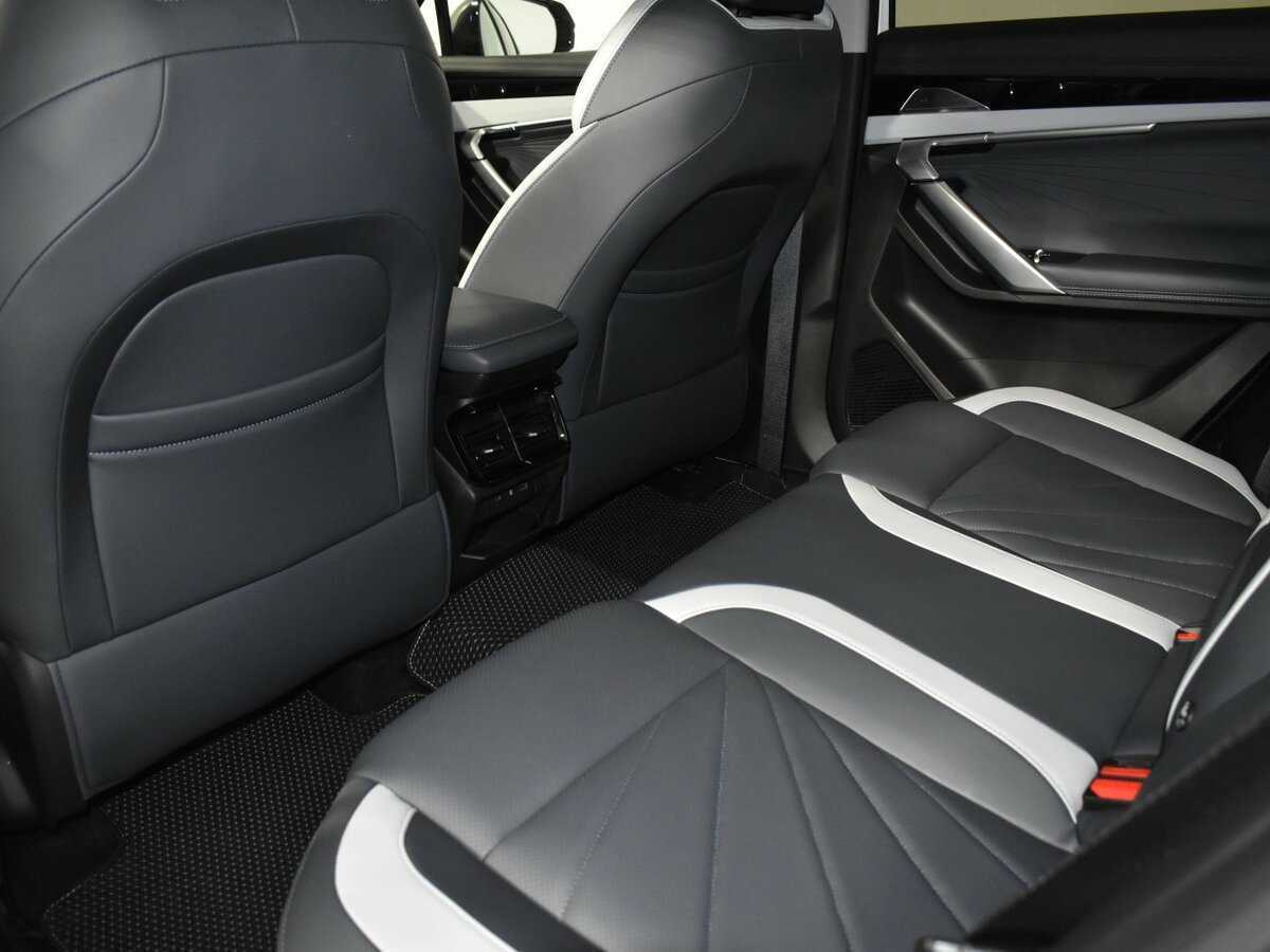 Geely Atlas с пробегом — 2024 год. Фото: #22