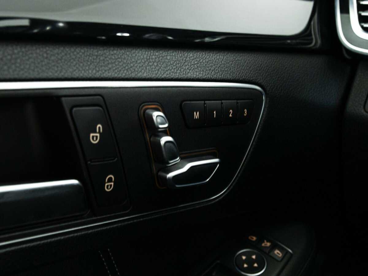 Mercedes-Benz E-Класс с пробегом — 2013 год. Фото: #17