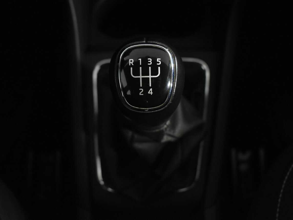 Skoda Rapid с пробегом — 2018 год. Фото: #12